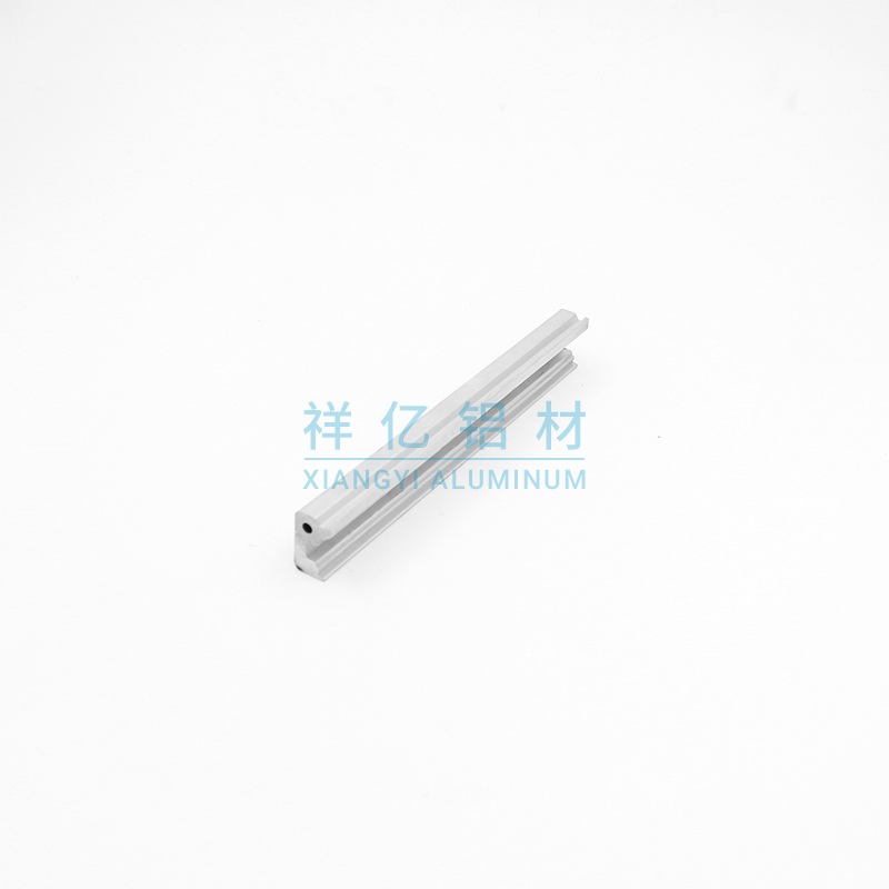 鋁合金軌道型材3